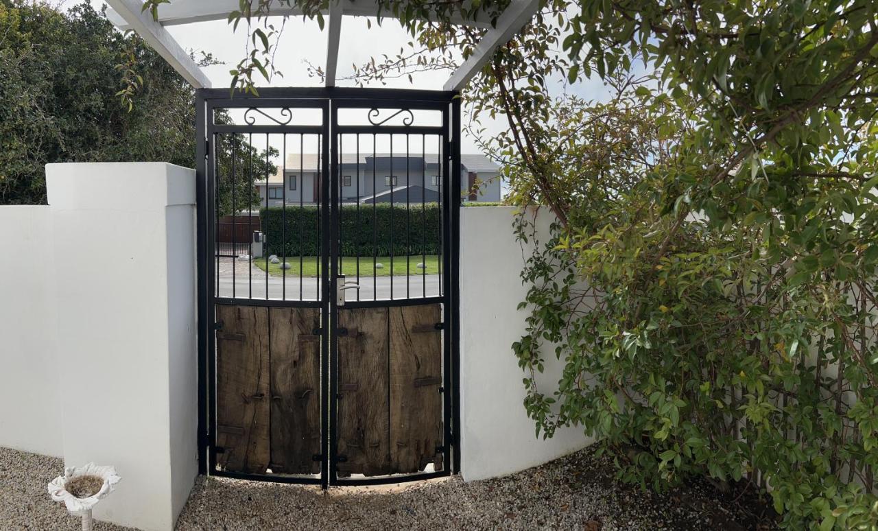De La Fontaine Guest Cottage And Pool View Luxury Suite Plettenberg Bay Εξωτερικό φωτογραφία
