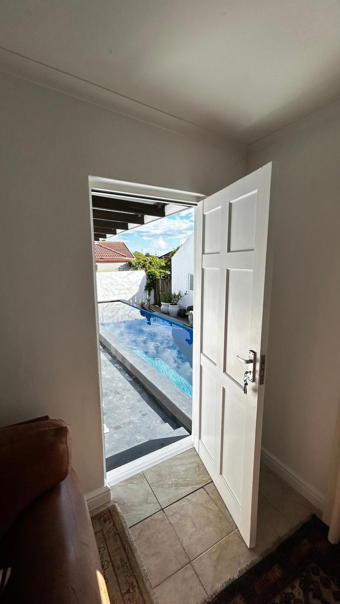 De La Fontaine Guest Cottage And Pool View Luxury Suite Plettenberg Bay Εξωτερικό φωτογραφία